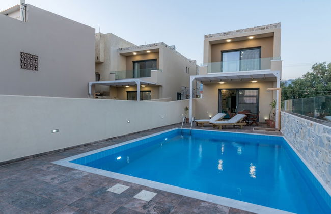 Elmara Luxury Villa 1 - Next to the Beach - Foto 2