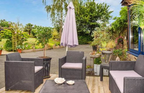 Awesome Home In Trézélanbégard - Foto 19