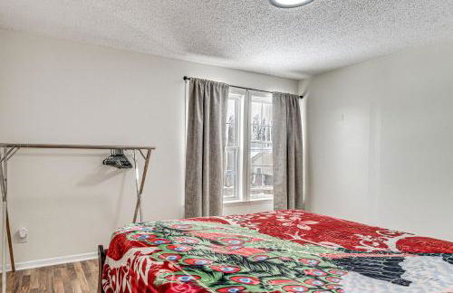 Patio and Yard! Family Home, 6 Mi to Airport - Foto 25