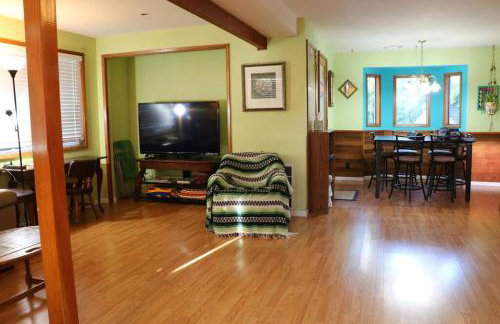 Whitaker 5 bdrm Daily-Weekly-Monthly - Photo 11