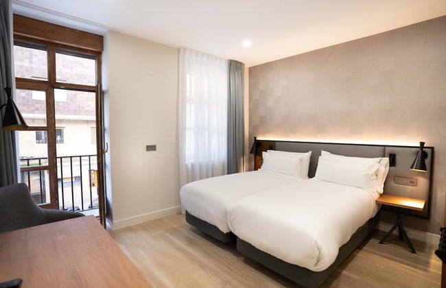 Prisma Suites - Photo 34