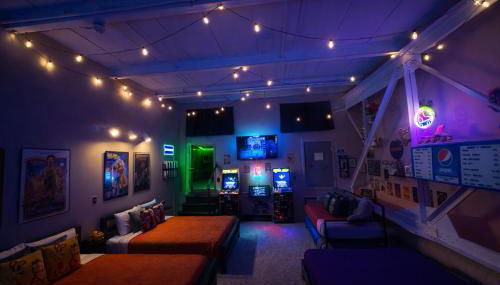 Radical 80's Getaway! A Blast From The Past! - Foto 5