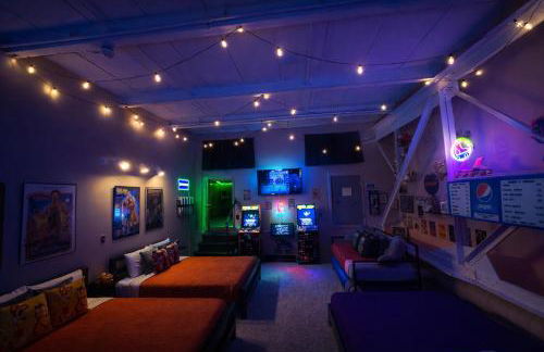 Radical 80's Getaway! A Blast From The Past! - Foto 5