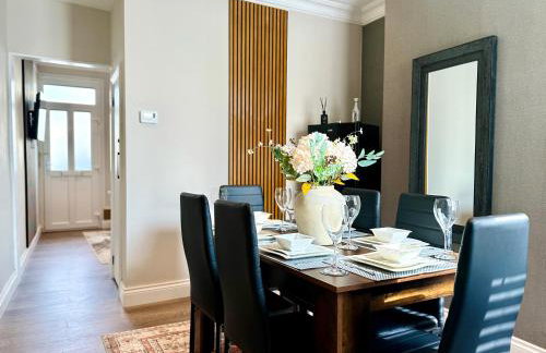 Stylish 2BR - Sleeps 6 - Central Stourbridge Gem - Foto 2