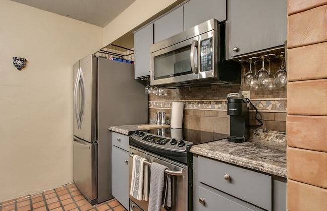 Charming 1-bdrm Condo Steps to Old Town Scottsdale - Foto 6