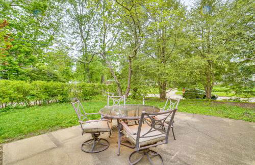 Charming Champaign Victorian with Deck! - Foto 26