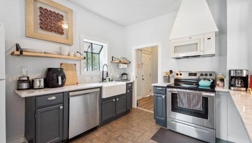 2BR Apt 8 min to Integris Monthly 20 Off #09 - Foto 3