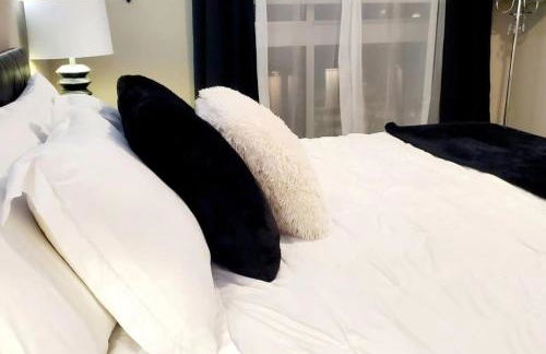 Spacious 2 bed 2 bath, Pool, Hottub, Wifi, 24 hr Fitness, Parking - Foto 9