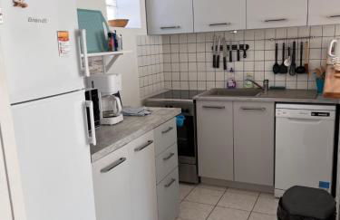 Maison avec grande terrasse à 100m de la plage - Photo 4