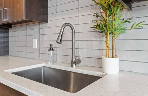 Cozy Hideaway, Rooftop Pool, Gym, Shops nearby - Foto 20