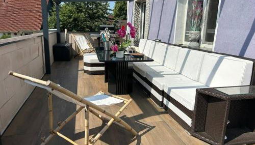 Zimmer HomeOffice Küche WLAN TV mit Terrasse&Grill +Fahrrad - Foto 4