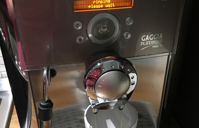 Beautiful 4BR Downtown House, Sleeps 10 - Photo 37