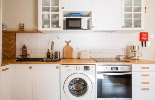 Cozy home with jacuzzi - near the airport - Photo 10