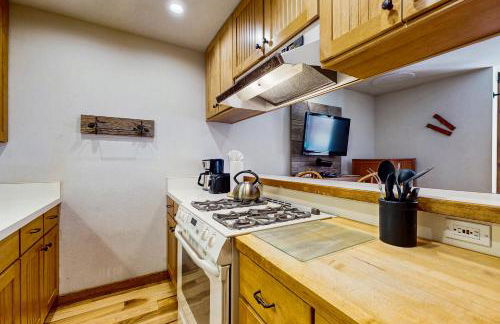 VIP Ski-In Ski-Out Northstar Ski Trails by Sierra Getaways - Foto 40