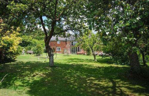 Orchard Cottage cosy rustic comfort just across the fields to a great Pub - Foto 4