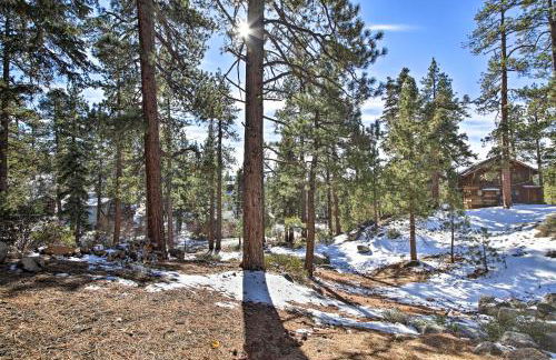 Walk to Lake Rustic Home with Deck in Fawnskin - Foto 25