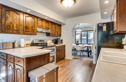 4 Mi to Capitol Spacious Springfield Home with Deck - Photo 9