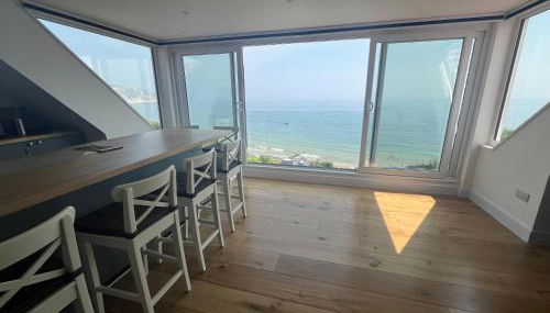 Marston Penthouse - Photo 5