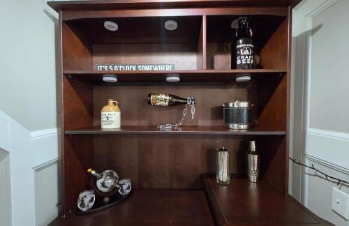 Cozy 5BR Family Retreat Firepit Games Patio - Foto 36