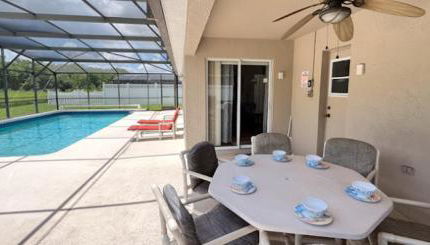 South Facing Pool with Lake View - Ideal for Families & Couples - Foto 5