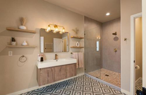 Luxury 5BR Cottonwood Retreat with Pool and Panoramic Views - Foto 43