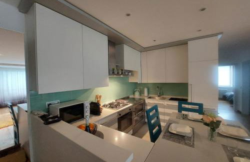 Casa Evelina con Parcheggio esterno e Garage gratis, appartamento con idromassaggio per due - Photo 9