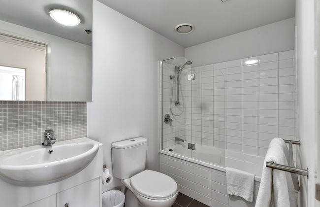 SKD SUITES - Photo 18