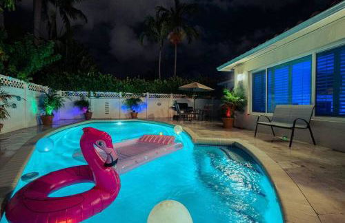 ~Villa Victoria Luxury! (Pool)~1 mile from beach - Foto 1