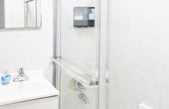 Fast transit to Manhattan with Parking on premises - Foto 23