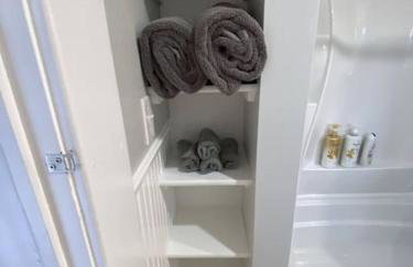 Historical Entertainer 3 Bedroom Townhouse AC PNW - Foto 40