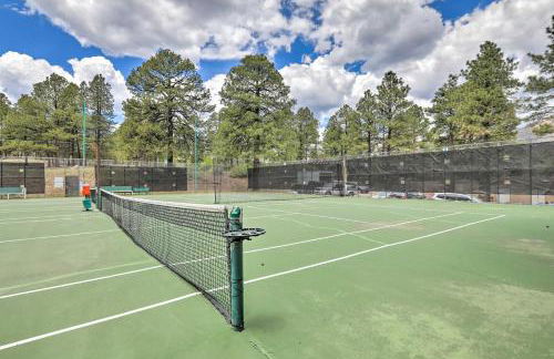 Cozy Flagstaff Retreat with Balcony and Mtn View! - Foto 32