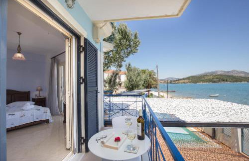 Salty Breeze - Photo 5