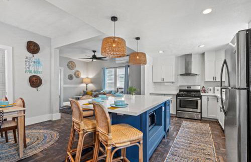 Coastal Escape, Steps to Beach, Fire Pit - Foto 6