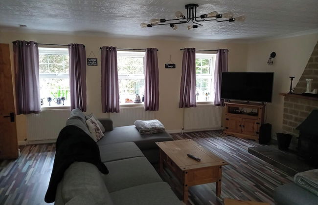 Snowdonia-3bedroom-2 Bathroom-petfriendly-garden - Photo 14