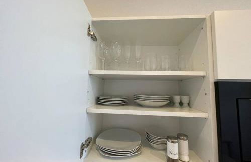 LUCKY STAYS LS08 - Vollausstattung - Zentrum - Aufzug - große Küche - 2 Zimmer - Smart-TV - Foto 2