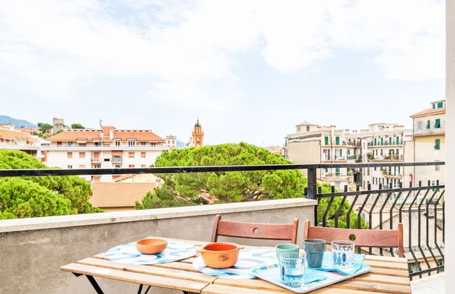 Chiavari Colorful Flat with Garage - Foto 15