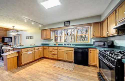 Hot Tub Fireplace Fire Pit Game Room & More - Foto 8