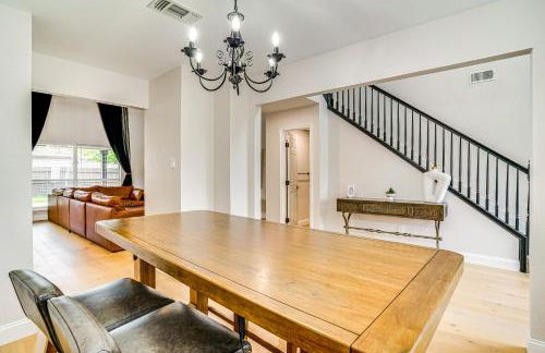 2 Mi to Old Town Spacious Burleson Vacation Home - Foto 6