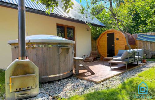 NaWypasie Apartment with Sauna Beautiful Garden SUP Board and Just 30 Minutes from Gdańsk and Gdynia - Foto 2