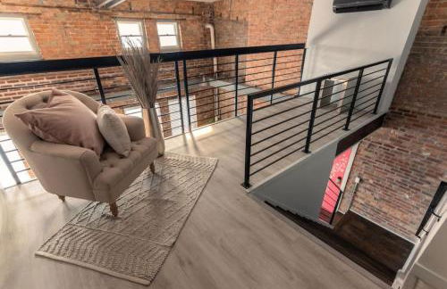 BUBBLES FANTASY SUITE Explore OTR and Rhinegeist - Foto 36