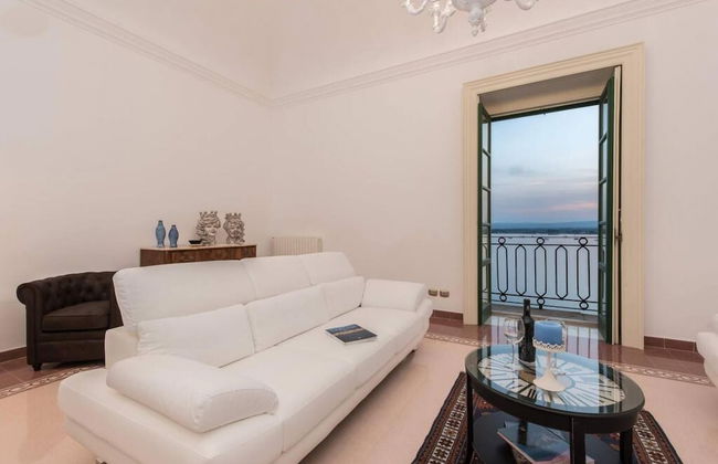 Duomo sea Side Deluxe Apartment - Foto 12