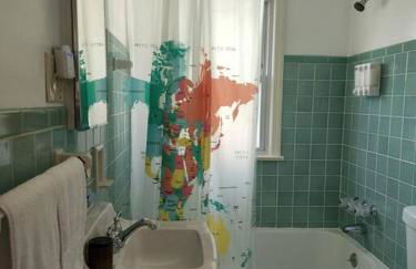 Cozy house near Lake Erie, 10 minutes to Downtown. - Foto 38