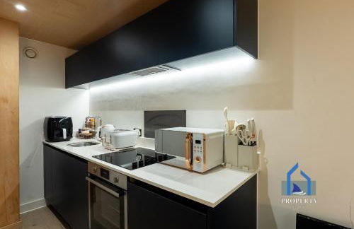 Central Manchester Duplex - Balcony - Roof Terrace - Parking - Foto 9