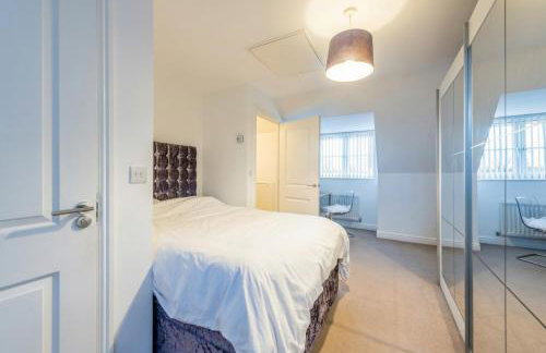 Family-Friendly 4-Bedroom House in Moston with Parking and Garden - Foto 11