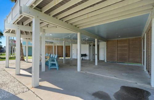 3-story beach house with incredible ocean views, steps to the beach - Photo 37