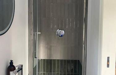 Lovely quiet cottage Sleeps 4 adults, 4 children, Dog Friendly - Photo 77