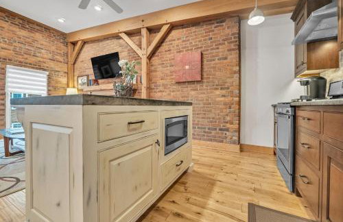 Moore on Main - Foto 18