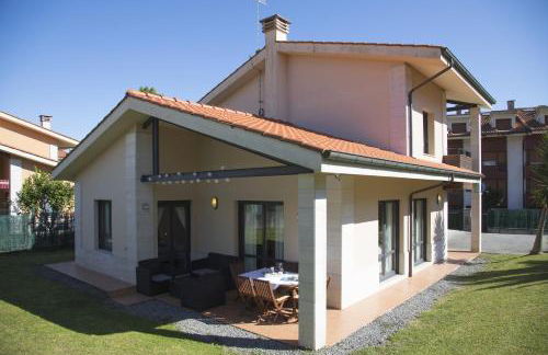 Villa Playa de Barro – Jardín privado junto al mar - Foto 1