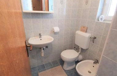 Apartments Brezović Škrapavac - 40m from the beach - Photo 9