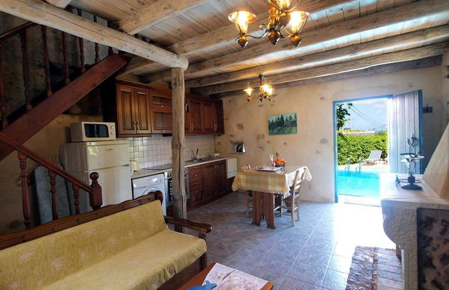 Villa Sofas - Photo 10